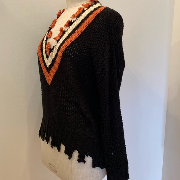 Elan Womens Black V Neck Distressed Sweater w Cream & Orange Border / M / NWT - Picture 4 of 13
